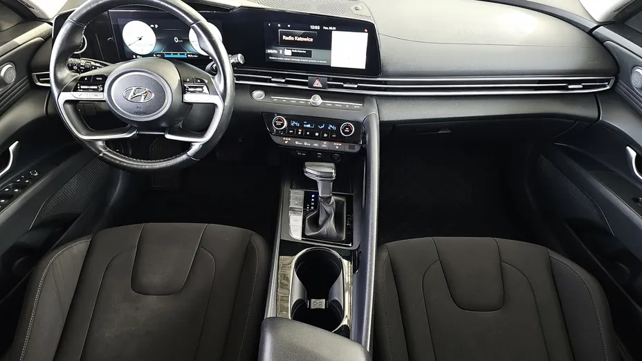 HYUNDAI Elantra Elantra 1.6 Executive CVT