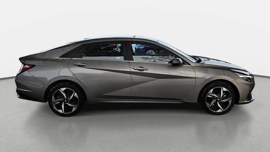 HYUNDAI Elantra Elantra 1.6 Executive CVT