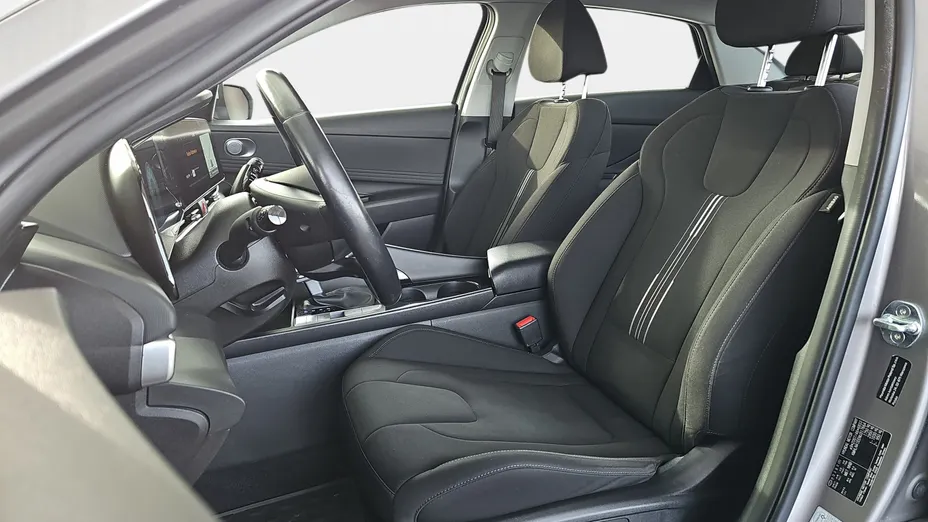 HYUNDAI Elantra Elantra 1.6 Executive CVT