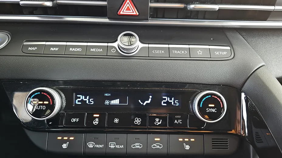 HYUNDAI Elantra Elantra 1.6 Executive CVT