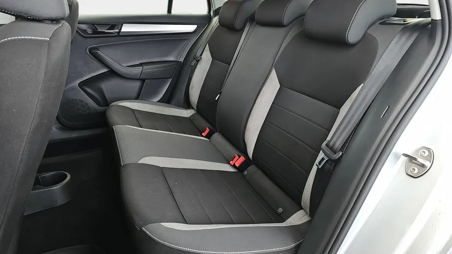 SKODA Rapid Rapid Spb. 1.0 TSI Ambition