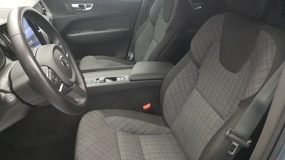 VOLVO XC60 XC60 B4 B Core aut