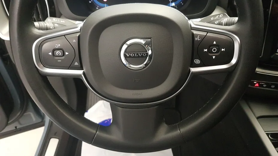 VOLVO XC60 XC60 B4 B Core aut