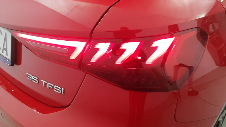 AUDI A3 A3 35 TFSI mHEV S tronic