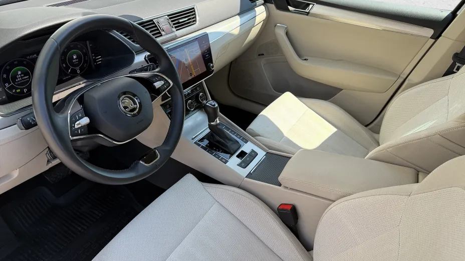 SKODA Superb Superb 2.0 TDI SCR 4x4 Style DSG