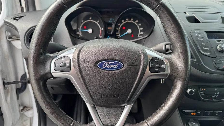 FORD Tourneo Courier Tourneo Courier 1.5 TDCi Trend
