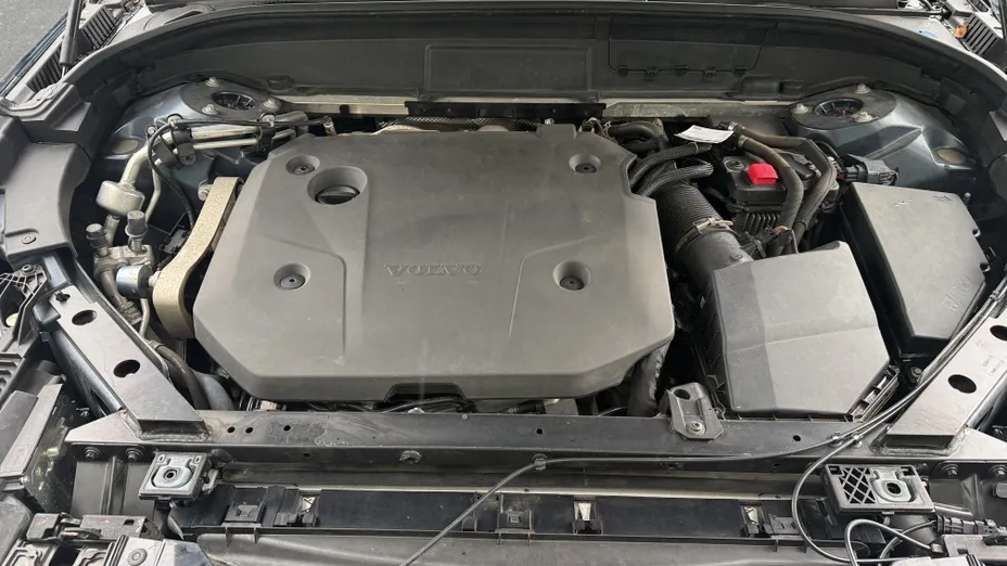 VOLVO XC60 XC60 B4 D AWD Plus Bright aut