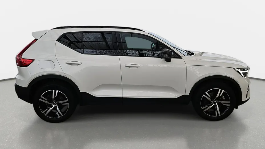 VOLVO XC40 XC40 B3 Plus Dark aut