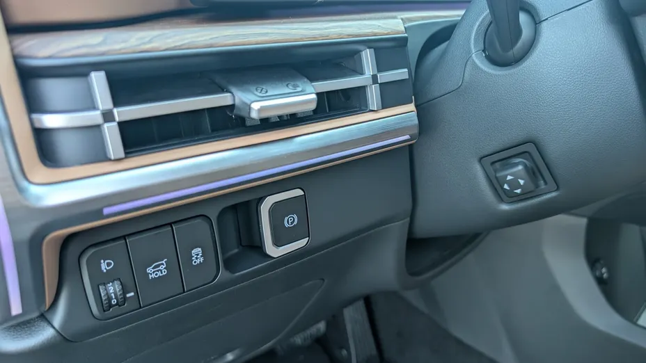 HYUNDAI Santa Fe Santa Fe 1.6 T-GDI HEV Calligraphy 4WD aut 6os. Nowy