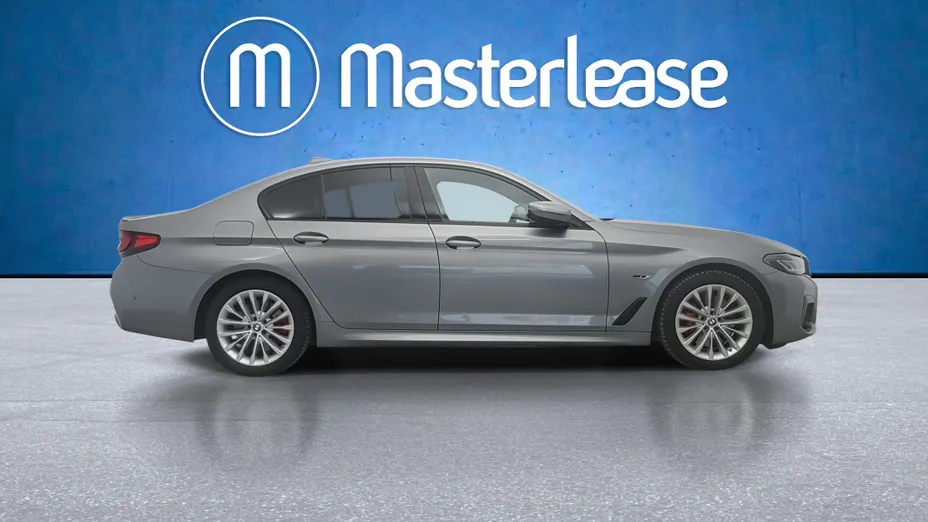 BMW Seria 5 530e xDrive M Sport sport-aut