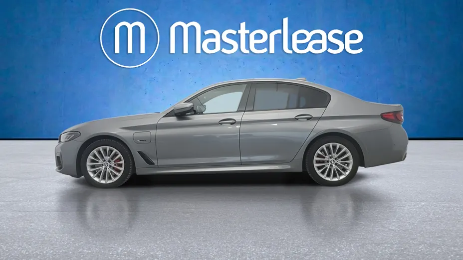 BMW Seria 5 530e xDrive M Sport sport-aut