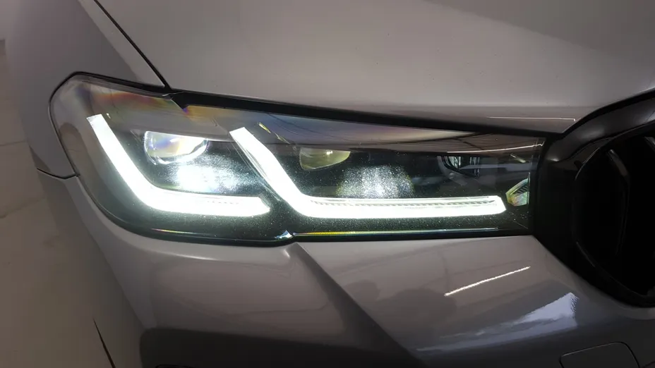 BMW Seria 5 530e xDrive M Sport sport-aut