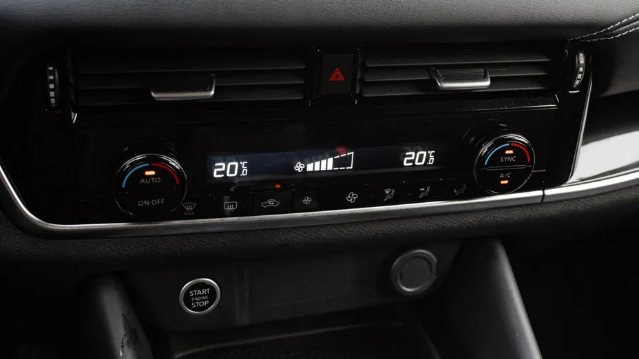 NISSAN Qashqai Qashqai 1.3 DIG-T mHEV N-Connecta Xtronic