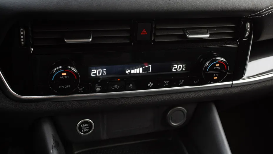 NISSAN Qashqai Qashqai 1.3 DIG-T mHEV N-Connecta Xtronic