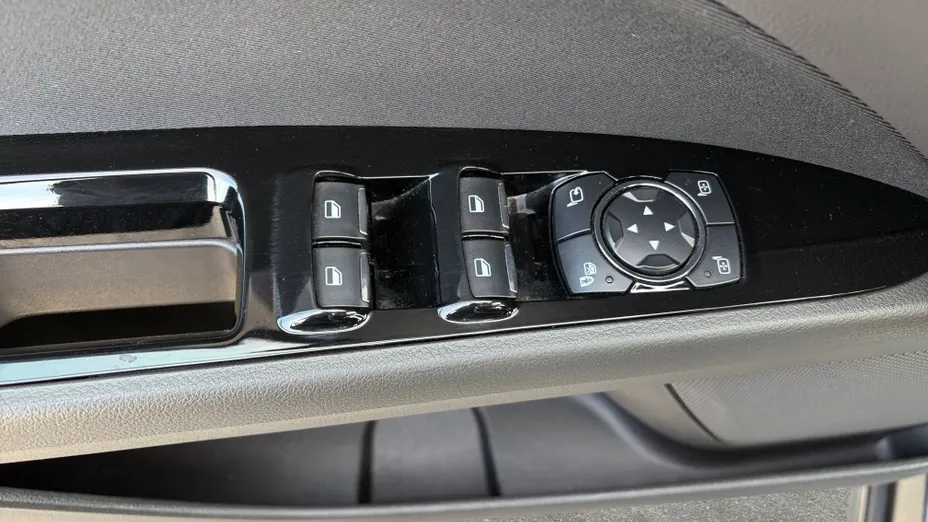 FORD Mondeo Mondeo 2.0 Hybrid Titanium