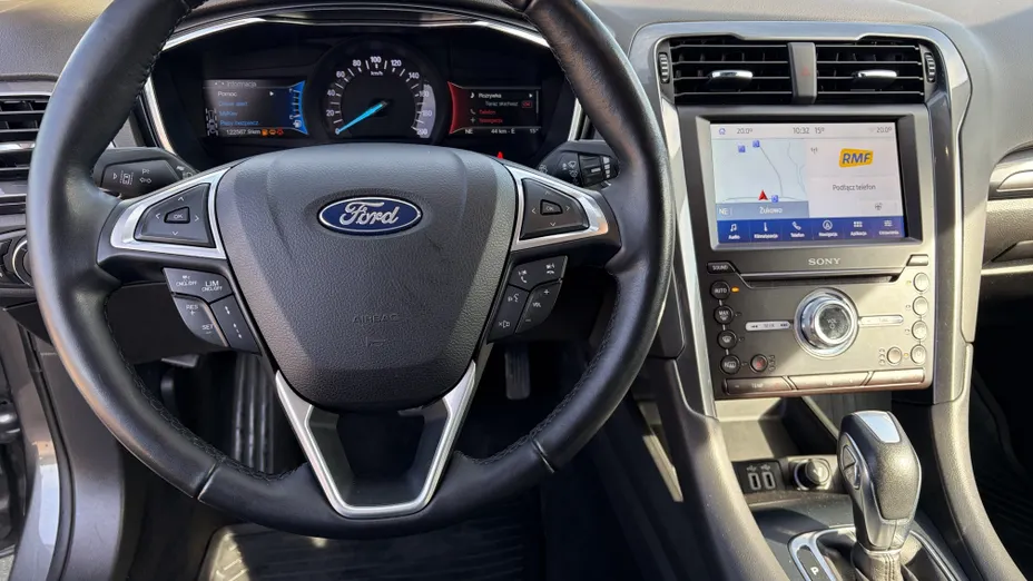FORD Mondeo Mondeo 2.0 Hybrid Titanium