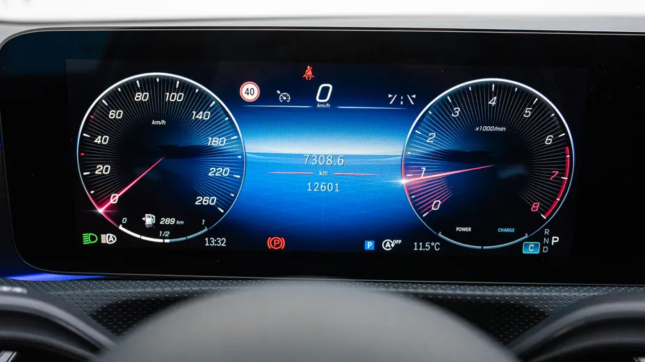 MERCEDES-BENZ A Klasa A 200 AMG Line 7G-DCT