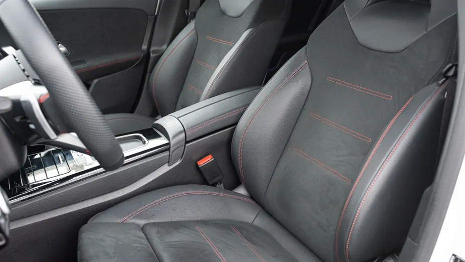 MERCEDES-BENZ A Klasa A 200 AMG Line 7G-DCT