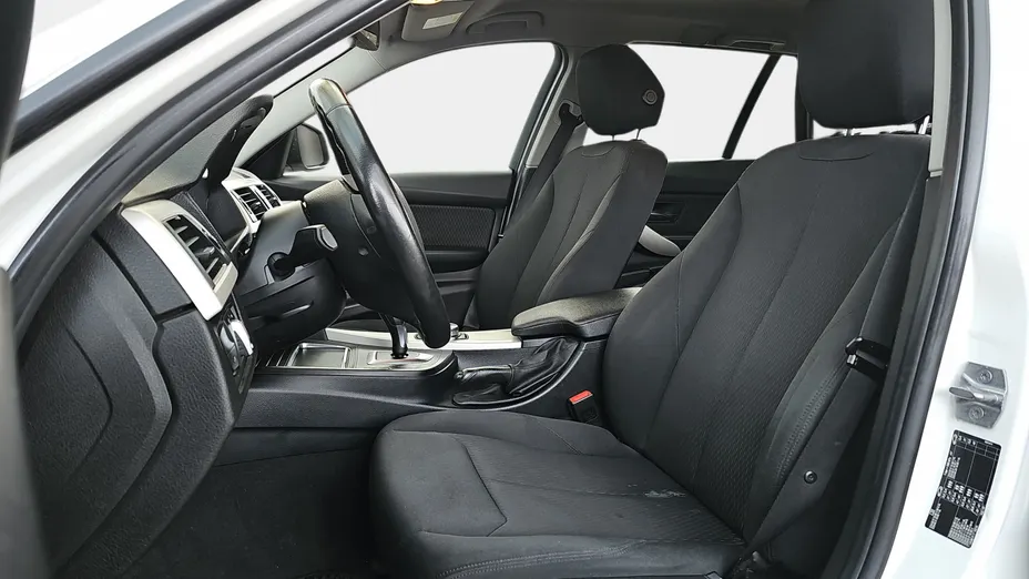 BMW Seria 3 318d aut