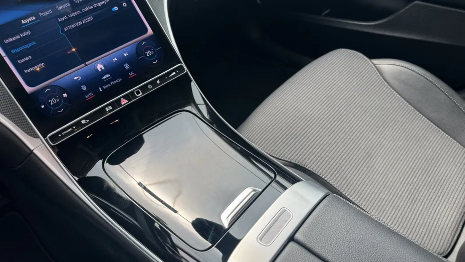 MERCEDES-BENZ C Klasa C 220 d mHEV 4-Matic Avantgarde