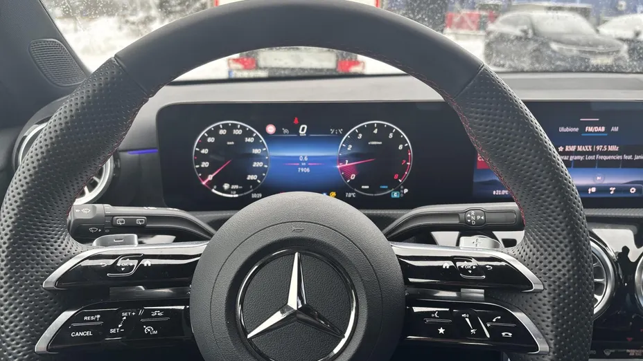 MERCEDES-BENZ A Klasa A 200 AMG Line 7G-DCT