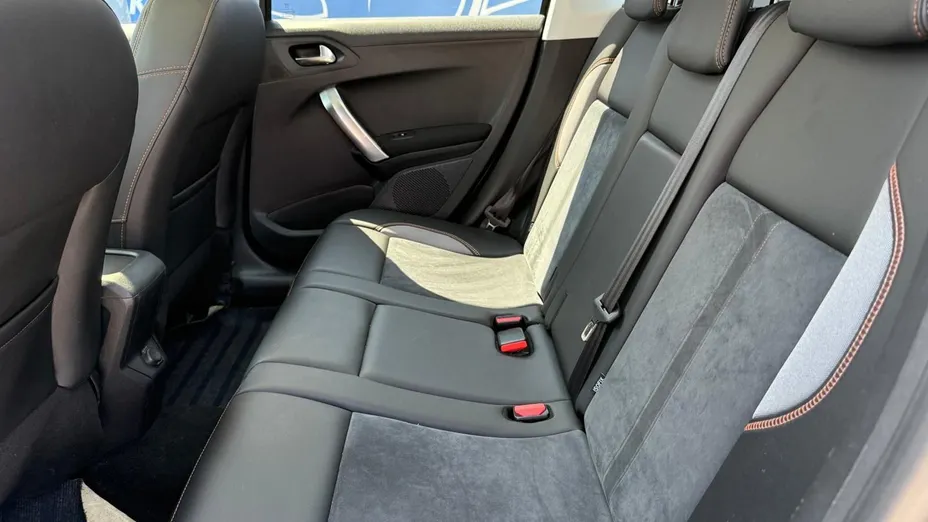 PEUGEOT 2008 -