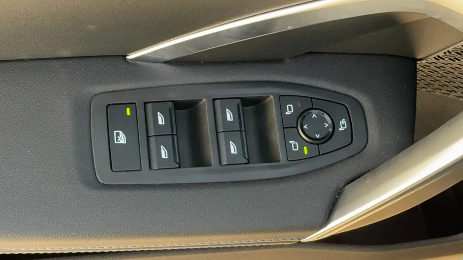 BMW iX1 iX1 xDrive30 66.5kWh M Sport