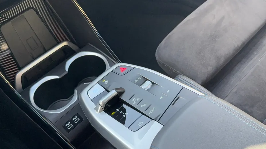 BMW iX1 iX1 xDrive30 66.5kWh M Sport