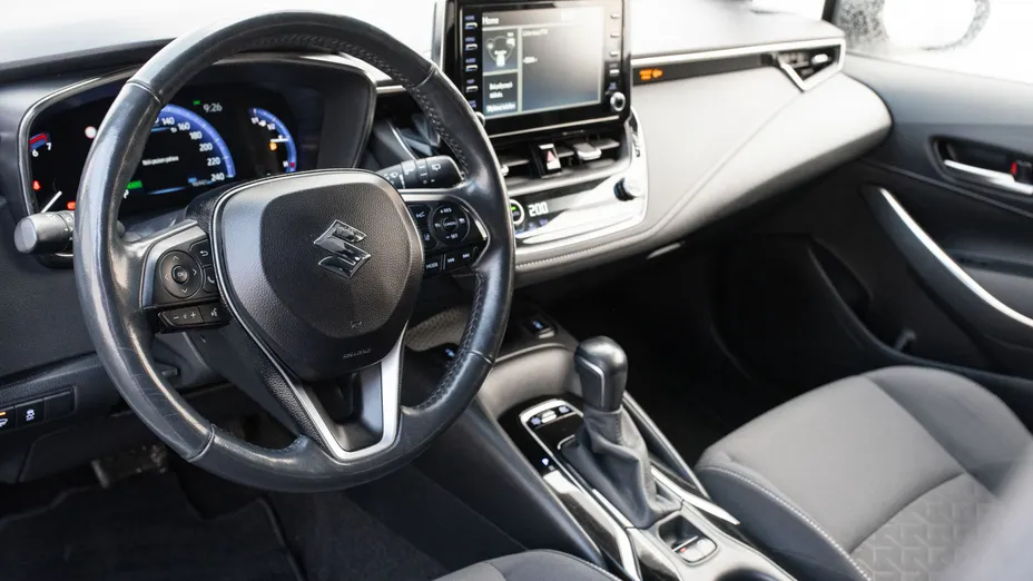 SUZUKI Swace Swace 1.8 Hybrid Premium Plus CVT