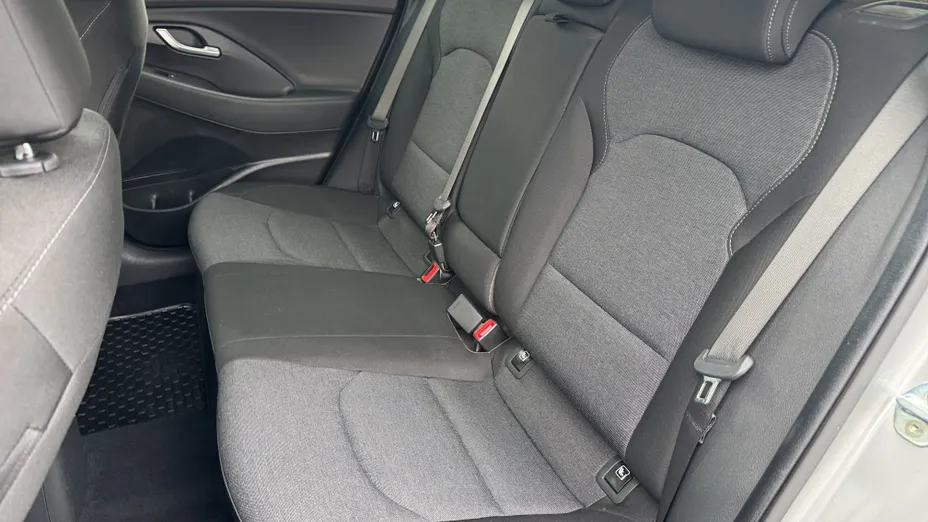 HYUNDAI i30 i30 1.5 DPI Smart