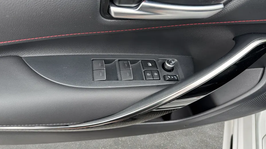 TOYOTA Corolla Corolla 1.8 Hybrid GR Sport Dynamic