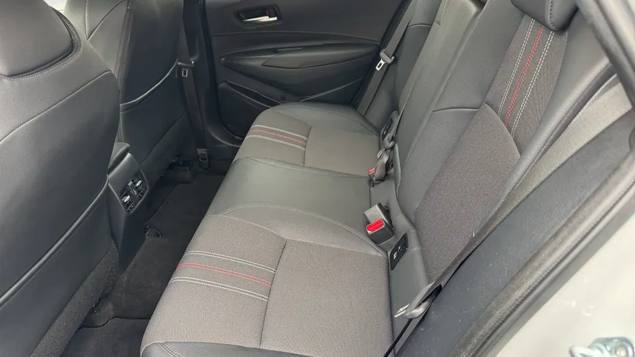 TOYOTA Corolla Corolla 1.8 Hybrid GR Sport Dynamic