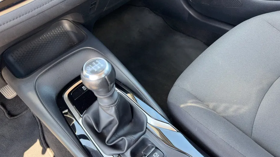 TOYOTA Corolla Corolla 1.5 Comfort