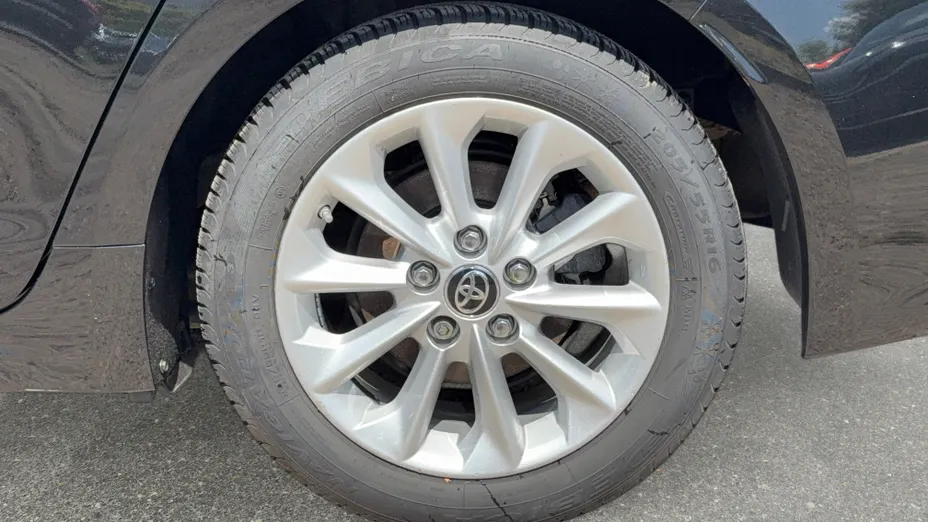 TOYOTA Corolla Corolla 1.5 Comfort
