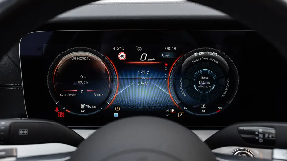 MERCEDES-BENZ E Klasa E 220 d 4-Matic AMG