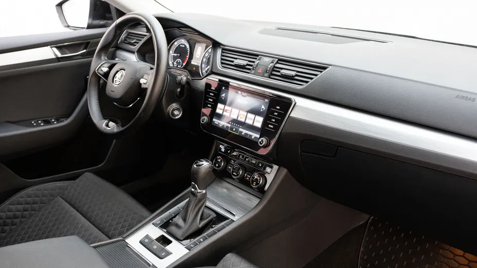 SKODA Superb Superb 2.0 TDI SCR Ambition DSG