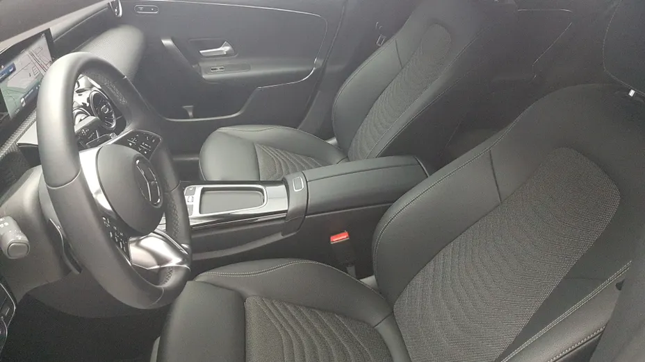 MERCEDES-BENZ CLA CLA 180 mHEV 7G-DCT