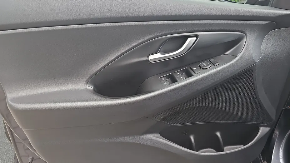HYUNDAI i30 i30 1.0 T-GDI Modern