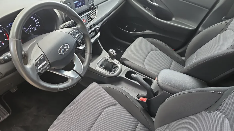 HYUNDAI i30 i30 1.0 T-GDI Modern