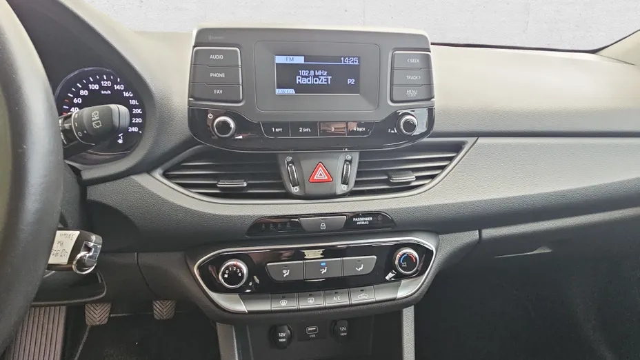 HYUNDAI i30 i30 1.0 T-GDI Modern
