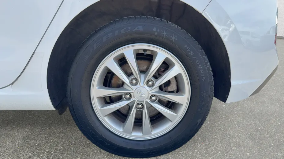 HYUNDAI i30 i30 1.0 T-GDI Modern