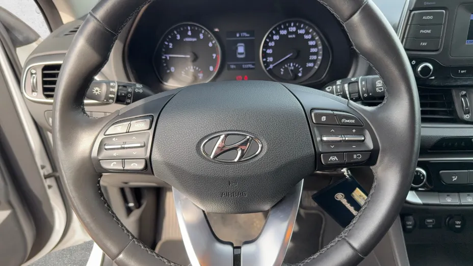 HYUNDAI i30 i30 1.0 T-GDI Modern