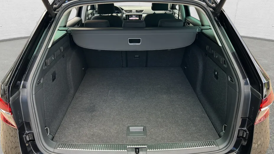 SKODA Superb Superb 2.0 TDI SCR Ambition DSG