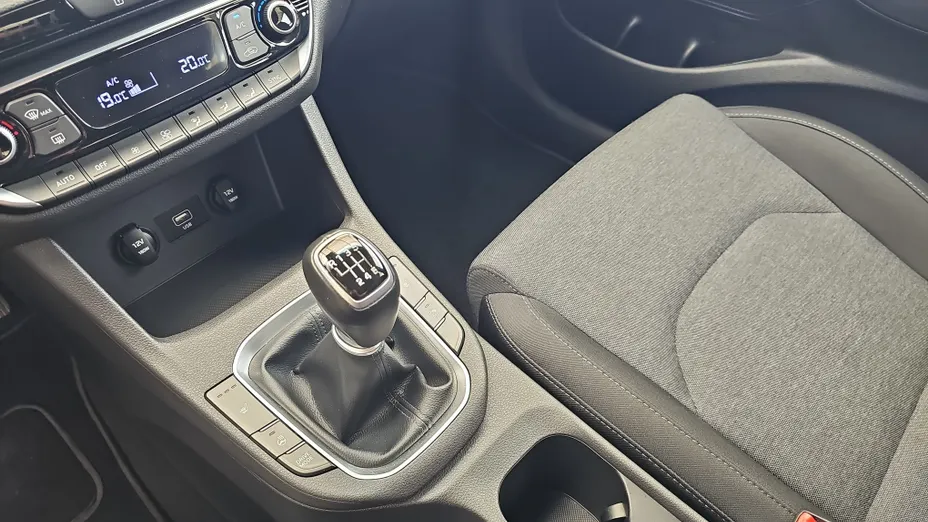 HYUNDAI i30 i30 1.5 T-GDI 48V Smart
