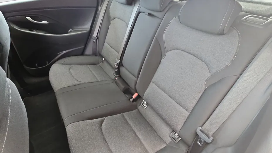 HYUNDAI i30 i30 1.5 T-GDI 48V Smart