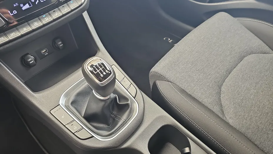 HYUNDAI i30 i30 1.0 T-GDI Smart