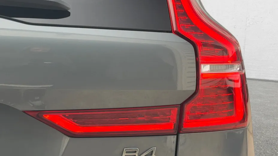 VOLVO XC60 XC60 B4 B Momentum Pro aut