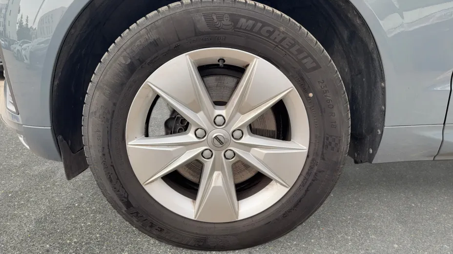 VOLVO XC60 XC60 B4 B Momentum Pro aut