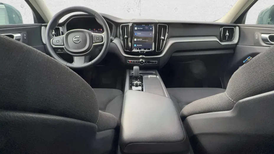 VOLVO XC60 XC60 B4 B Momentum Pro aut