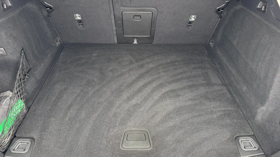 VOLVO XC60 XC60 B4 D AWD Plus Dark aut